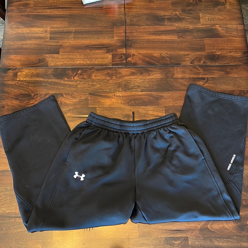 Under Armour Men’s Sweatpants. Size Large.